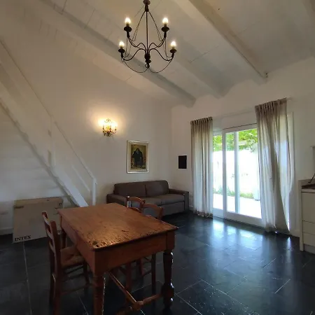 게스트하우스 In Tenuta Asinara Vineyard 3*